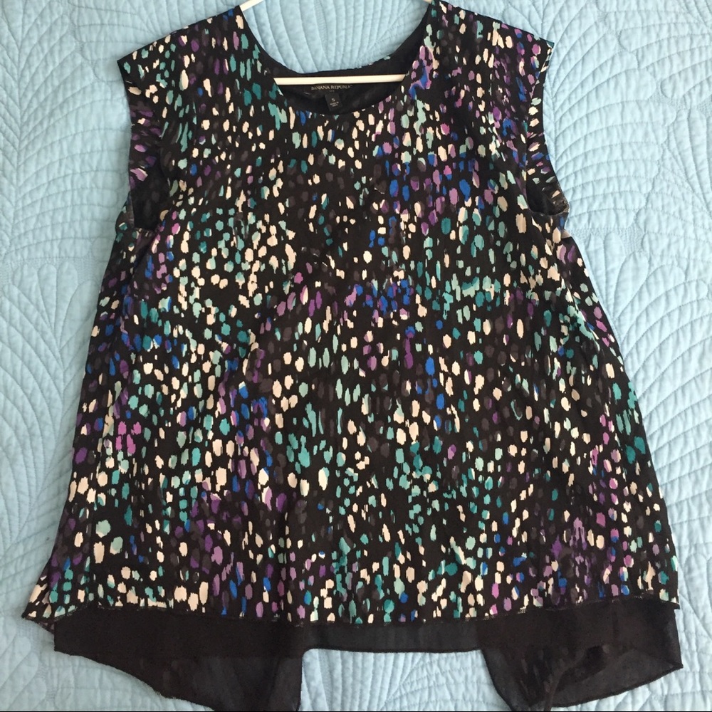 Banana republic top with open back